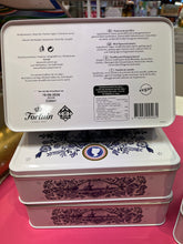 Load image into Gallery viewer, Dutch Wilhelmina Pepermunt 500g delft blue collectible tin
