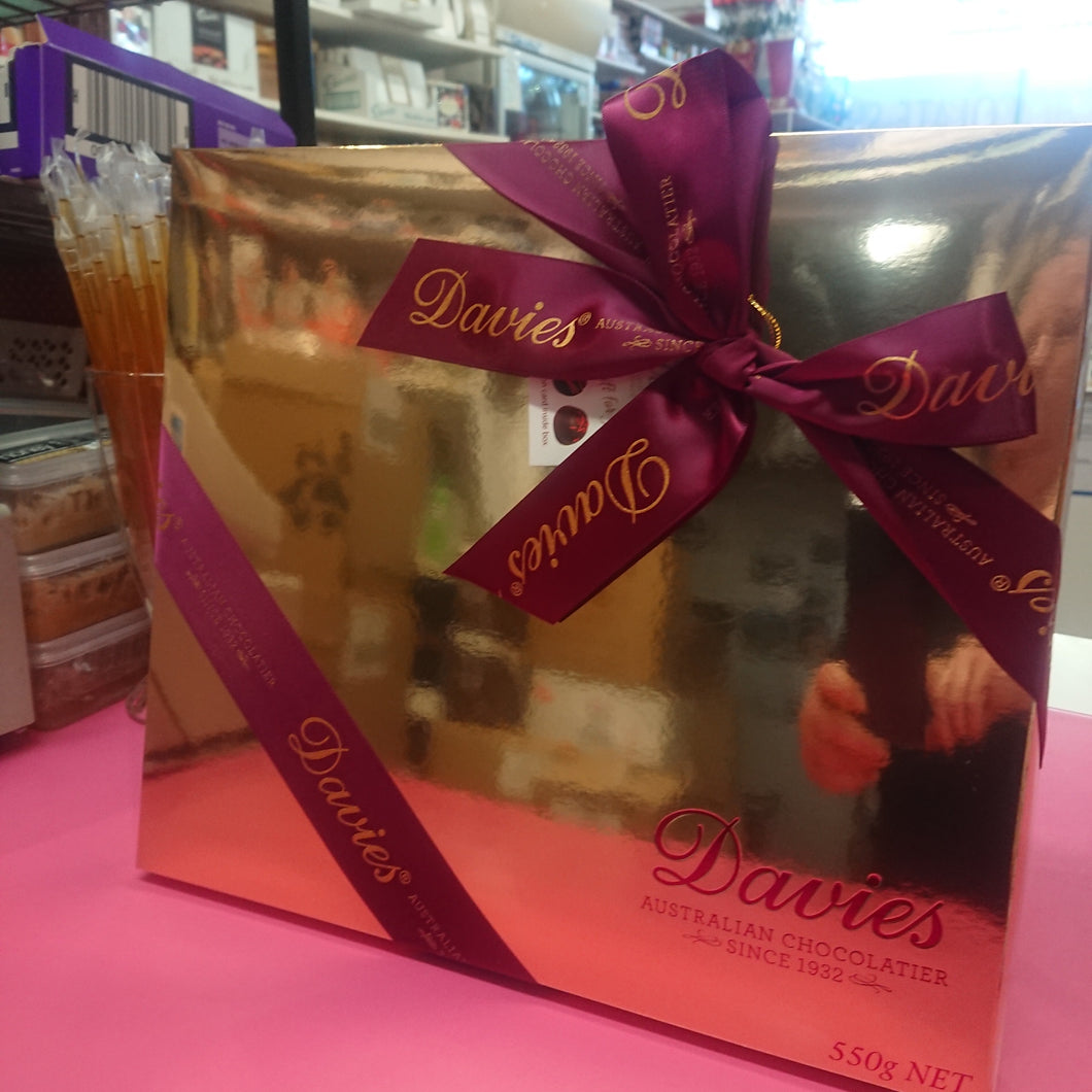 Davies Gold Gift Boxes (550g)